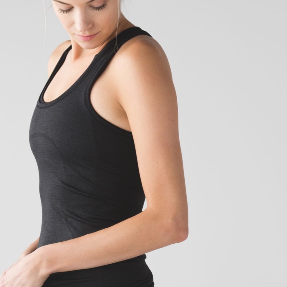 lululemon swiftly tank black size 4 special edition sweatfest NWT